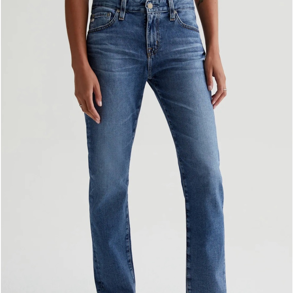 NWT White AG Ex Boyfriend Slouchy Slim Size 28